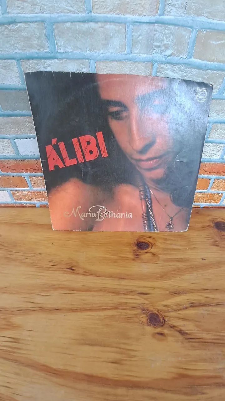 Somente a capa do vinil álibi 