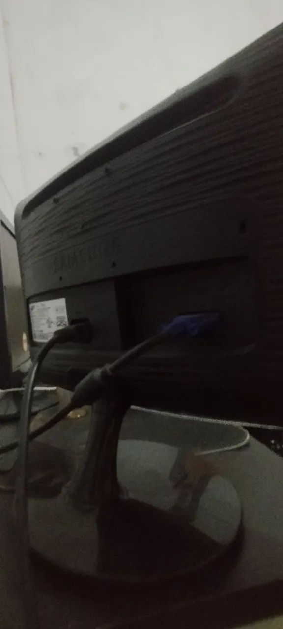 Monitor Samsung SyncMaster B1630 (15.6") - Foto 2