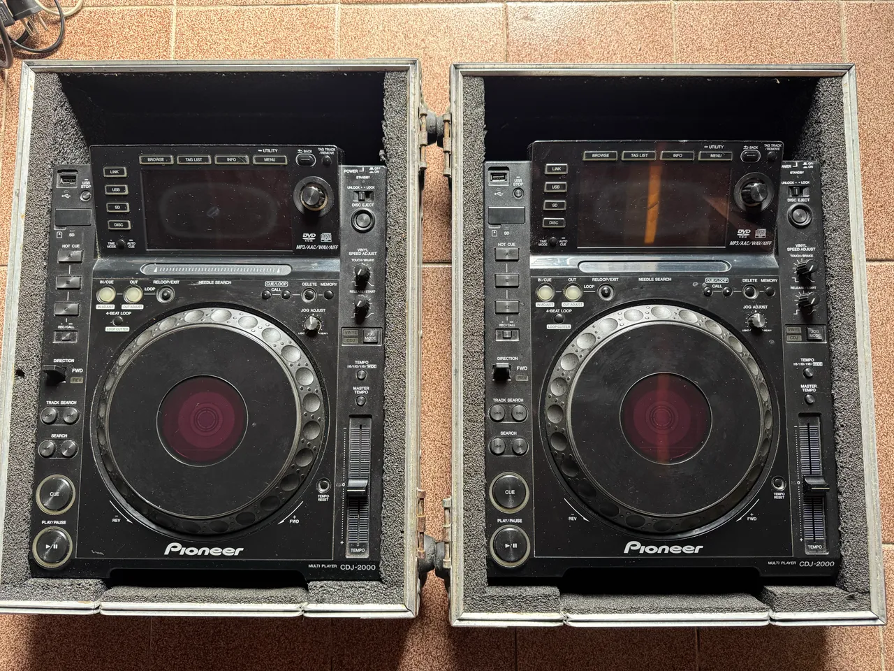 cdj 2000