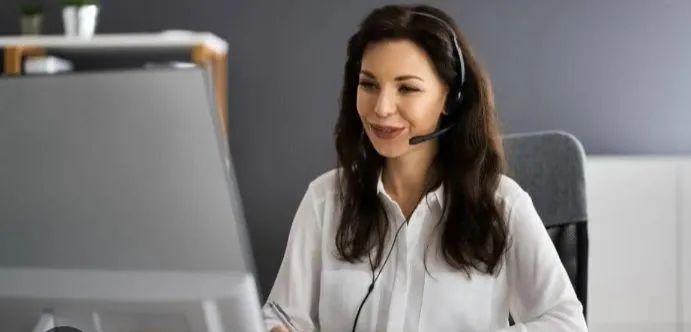 Secretária remota e assistente virtual