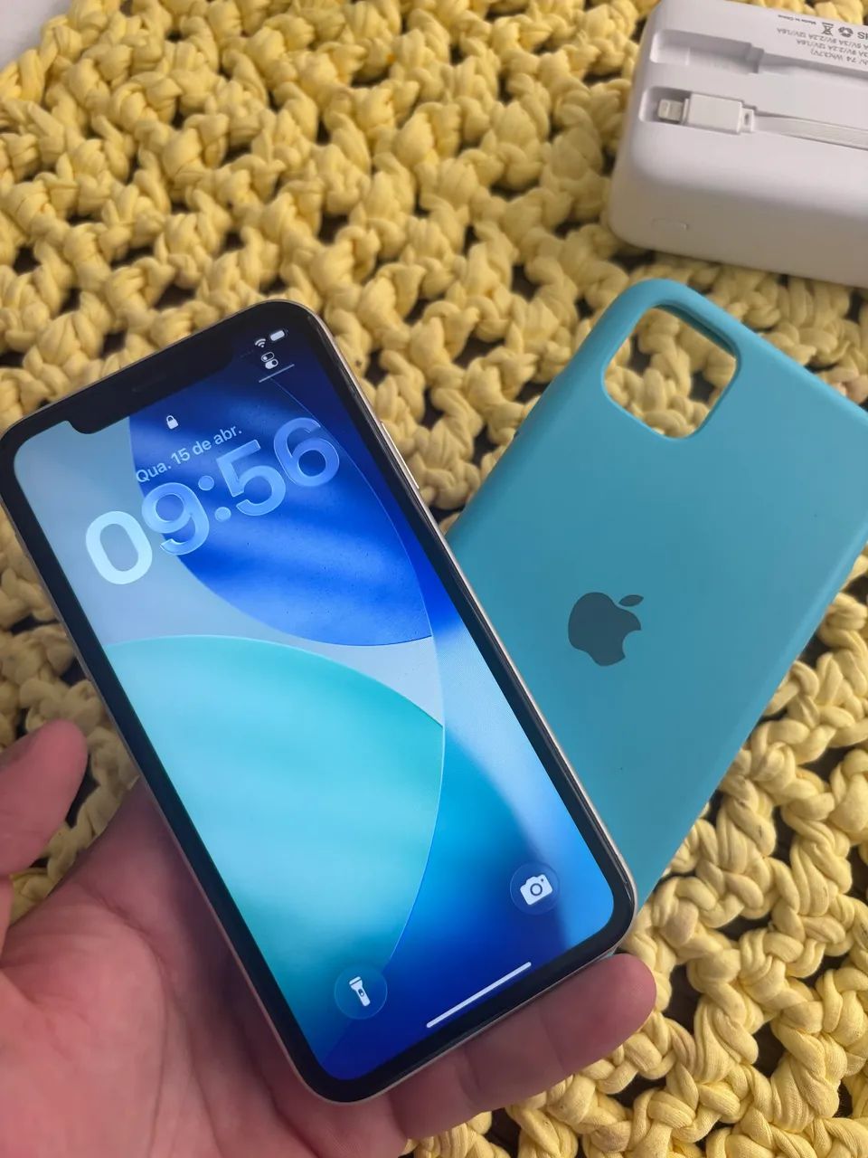iPhone 11 64GB Branco - Face ID OK - Sem iCloud - Bateria 75