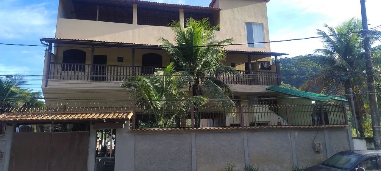 Casa tipo mini pousada