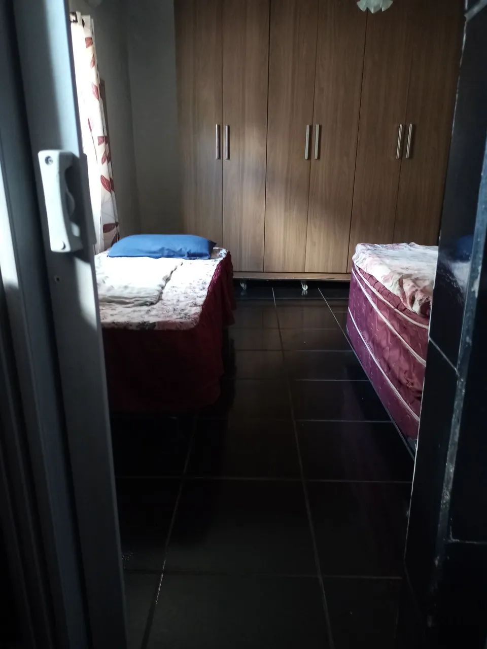 Alugo 1 casa