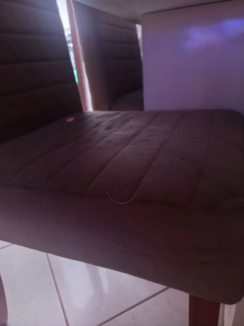 Vendo cadeiras com a tampa da mesa  - Foto 3