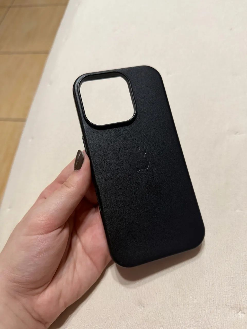 Capa iPhone 16 pro preto 