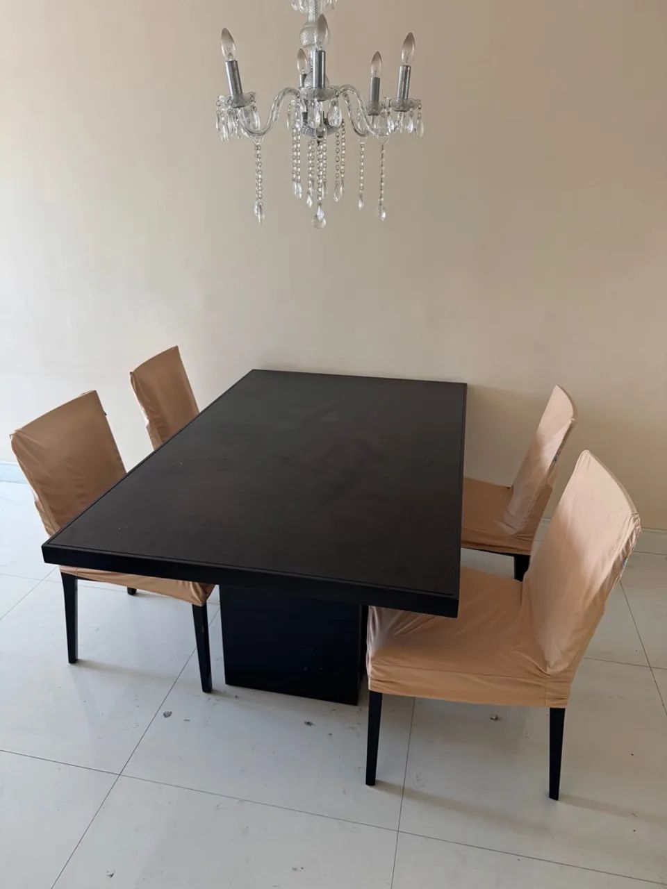 Vendo mesa de jantar 4 lugares