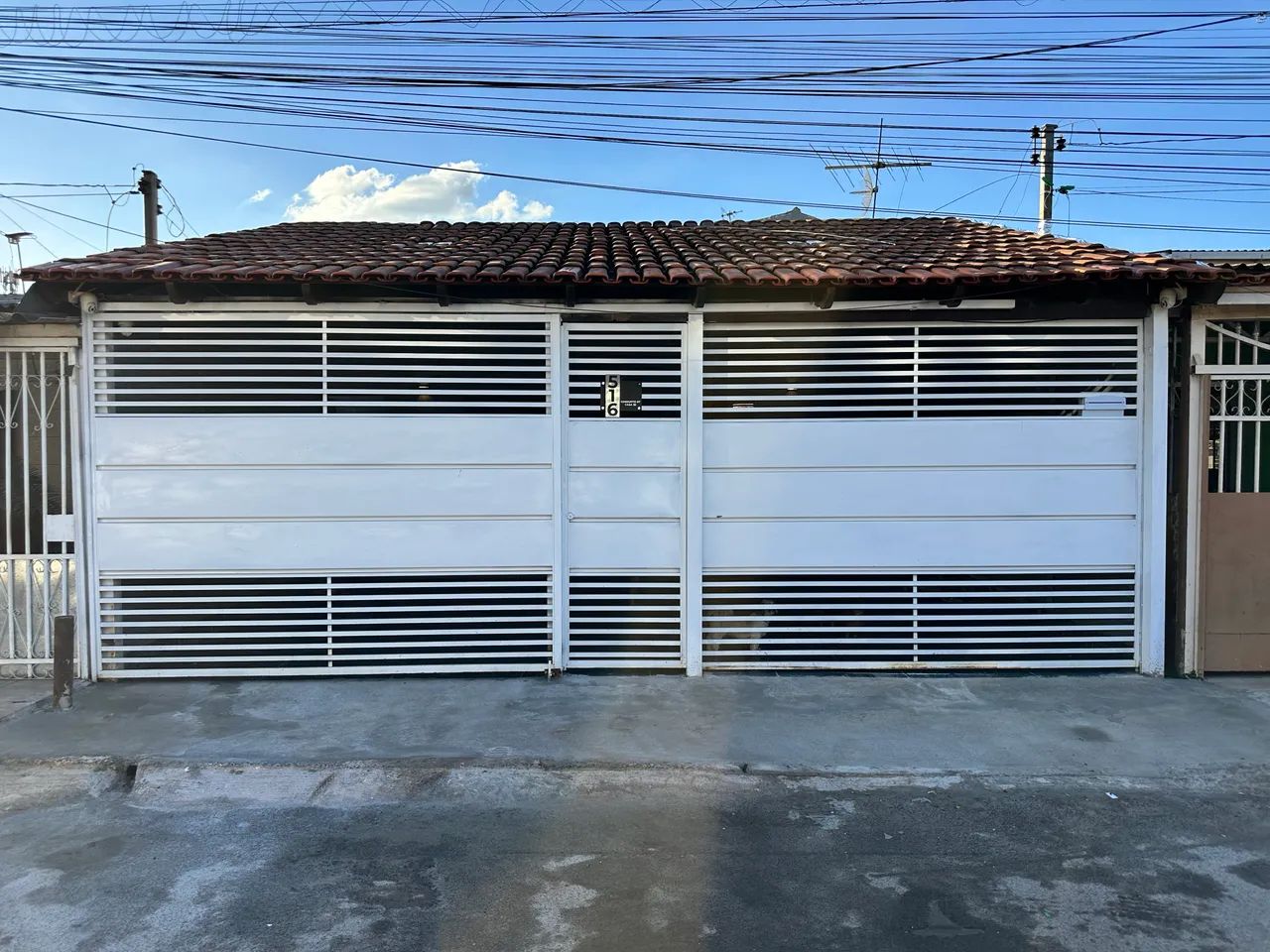 Casa moderna samambaia sul - QR516