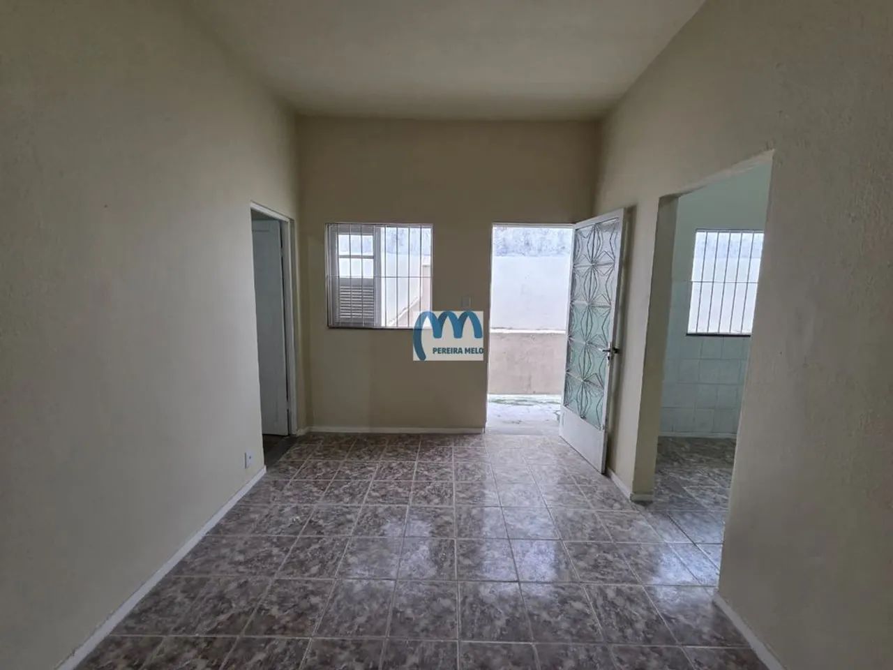 Casas à venda com 1 quarto, 40m²