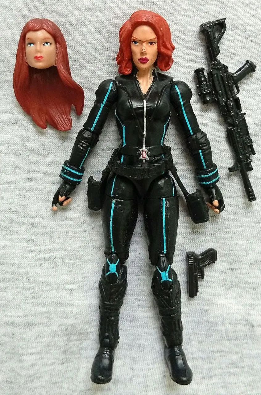 Marvel universe viúva negra 3,75