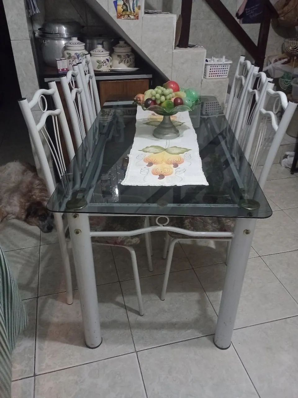 Mesa de vidro com 6 cadeiras 