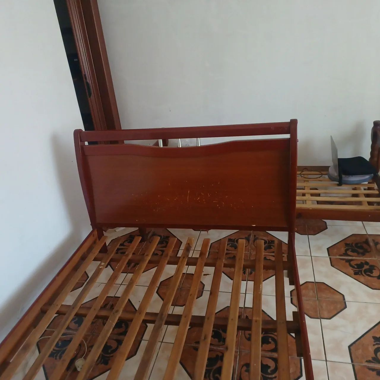 Cama casal de madeira com colchao - Foto 3