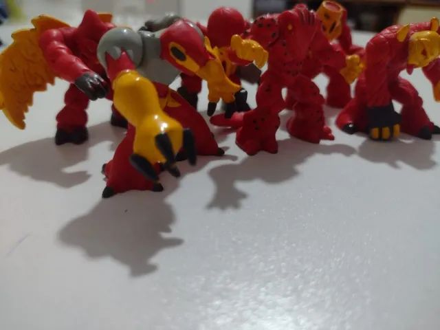 lote com seis gormiti elemento fogo original giochi preziosi - Foto 2
