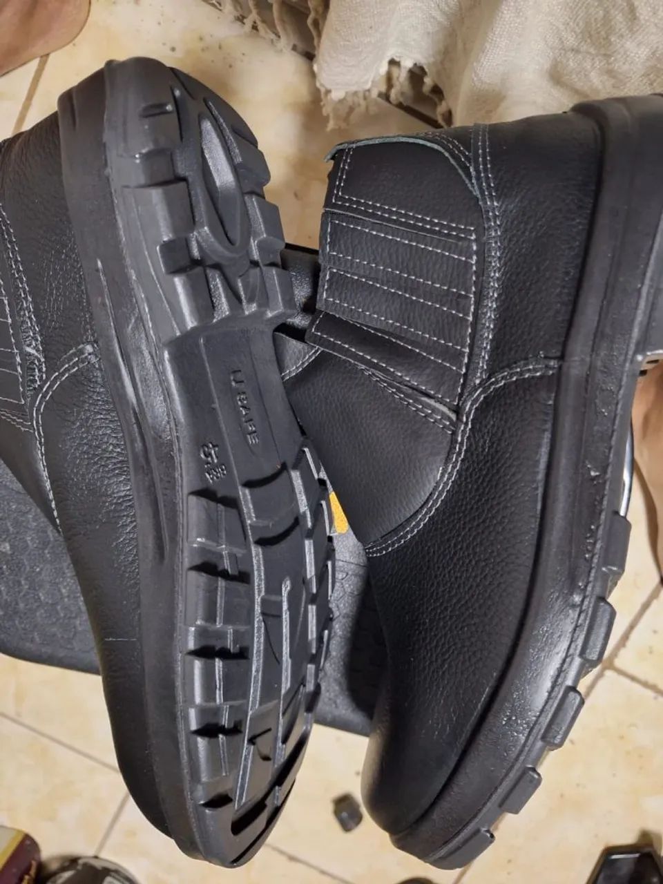 Bota o número 45 - Foto 3