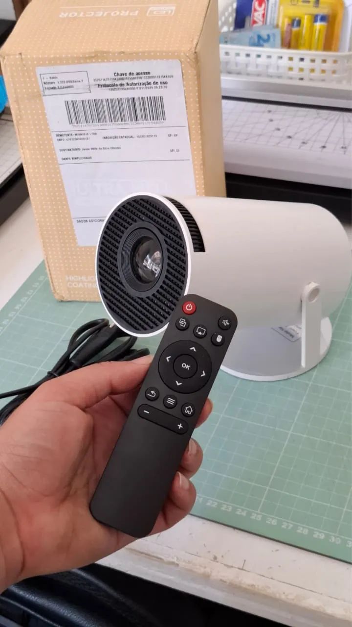 Projetor HY300 Lacrado 
