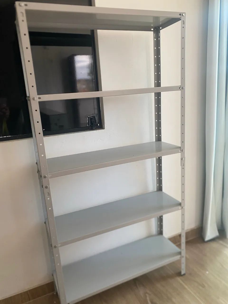 Estante de ferro semi nova 