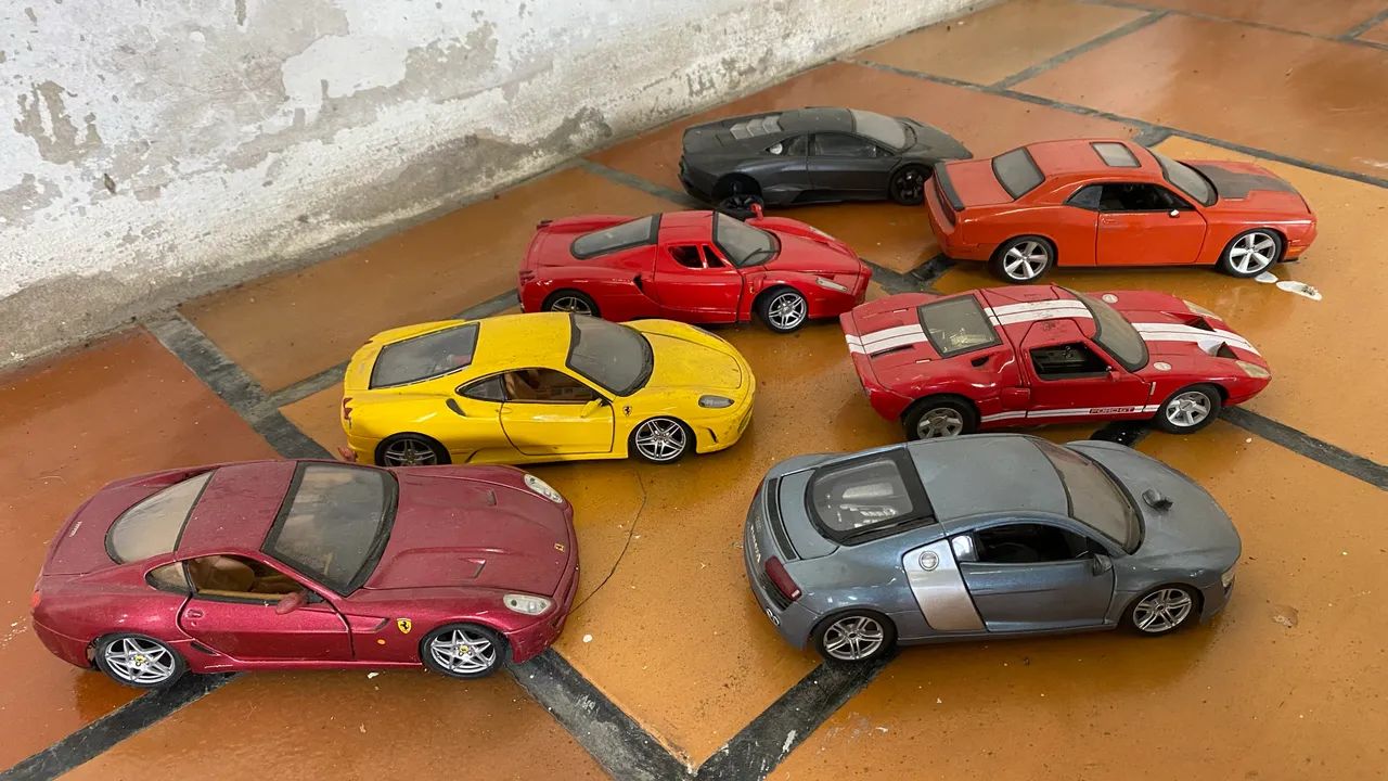 Carrinhos escala 1:24 - Foto 2