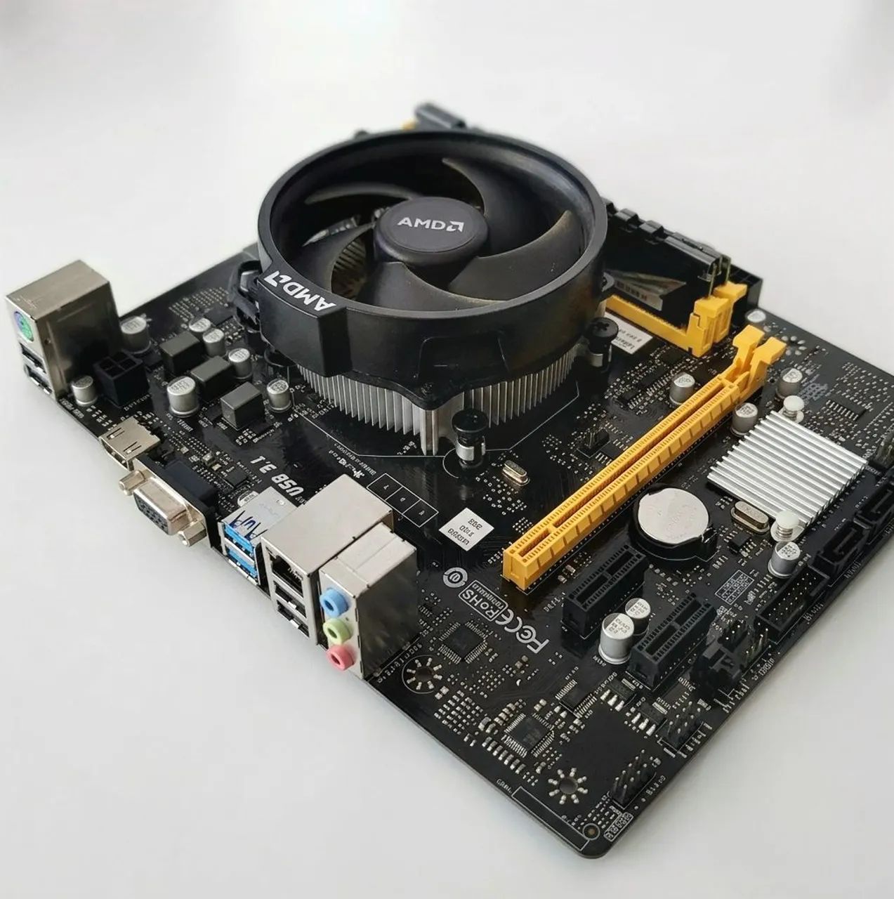 Kit Gamer Ryzen 3 3200g +a320mh 