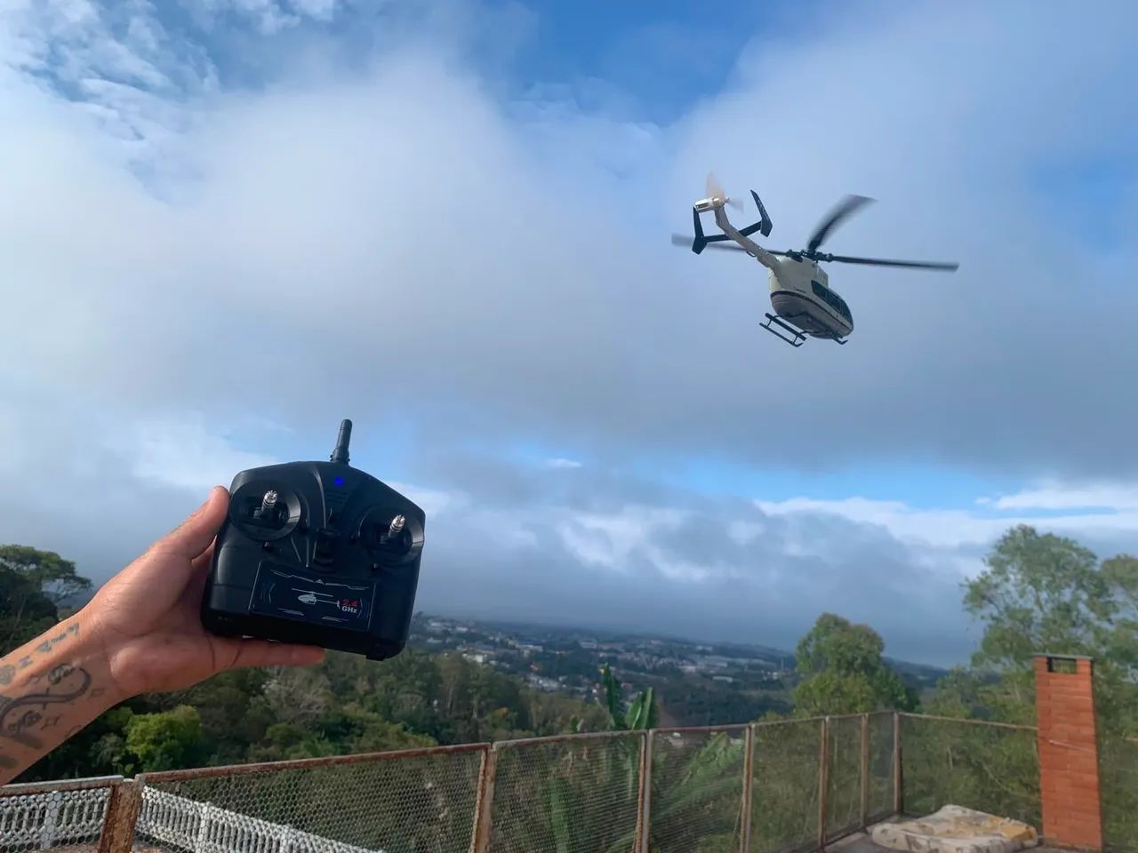 Drone helicóptero - Foto 3