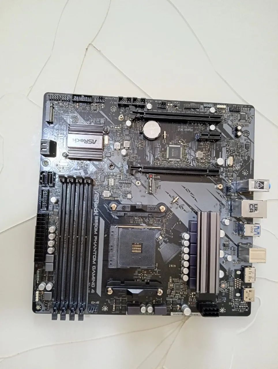 PLACA-MÃE ASROCK B550 PHANTOM GAMING 4 - AM4 - NOVA + GARANTIA +