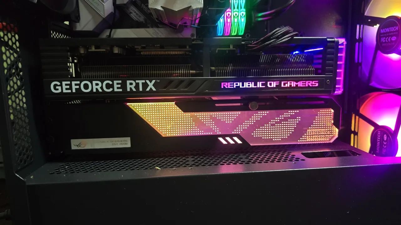 Suporte para placa de vídeo ROG WINGWALL HOLDER ARGB
