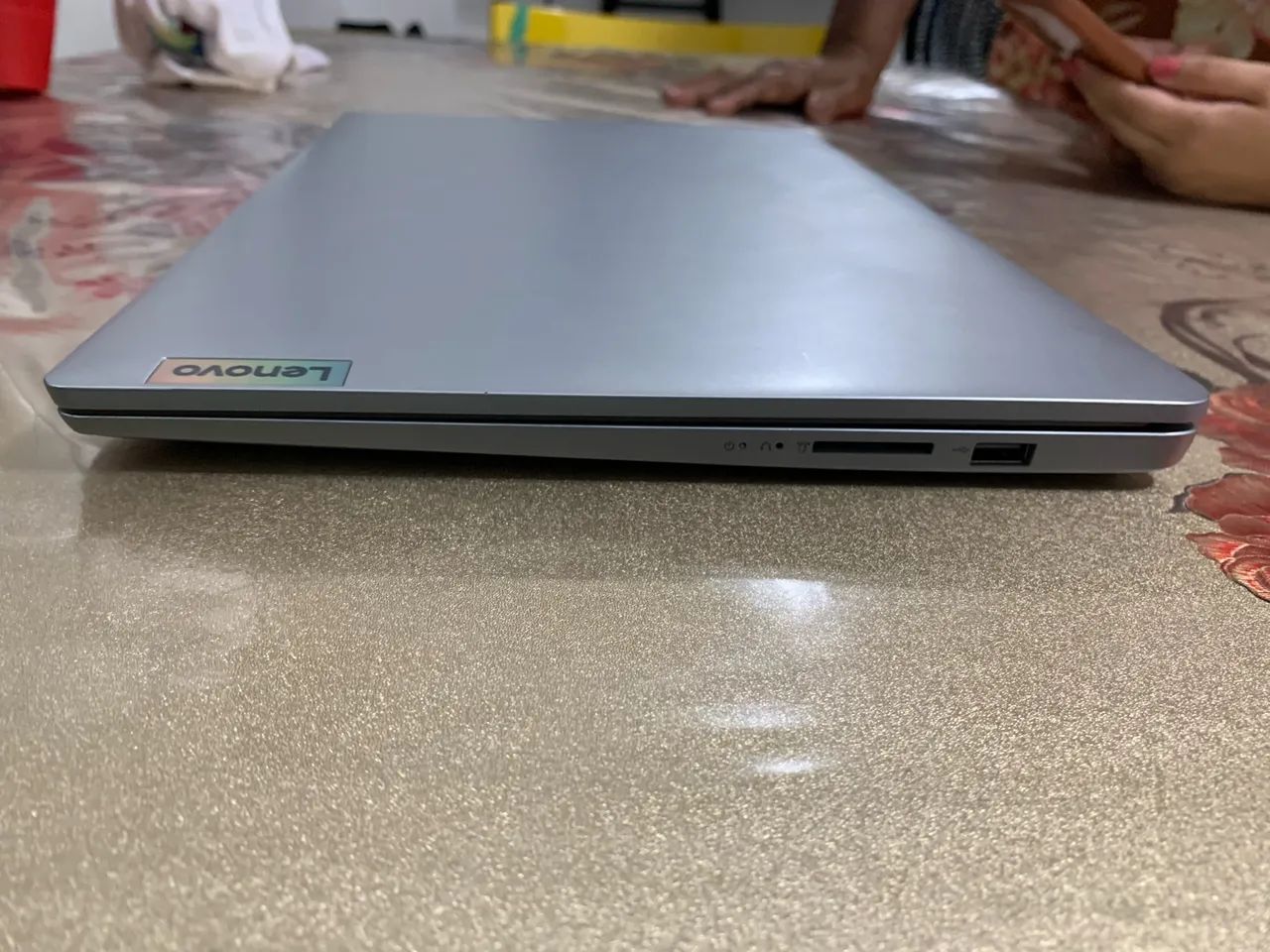 Vendo notebook Lenovo Ideapad 15IGL7 - Foto 5