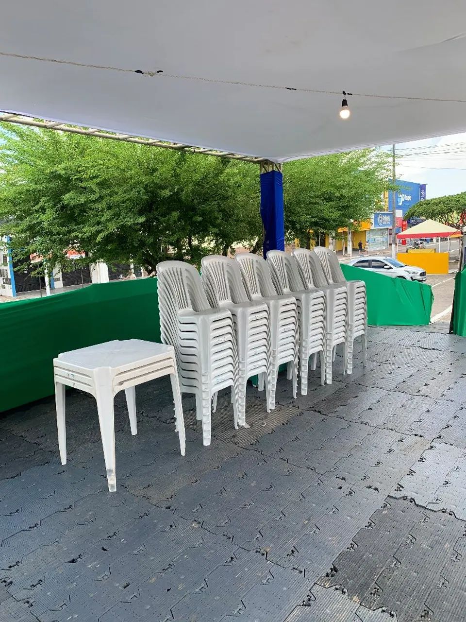 Locação de tenda,mesas, cadeiras,caixa térmica, isopor. - Foto 5