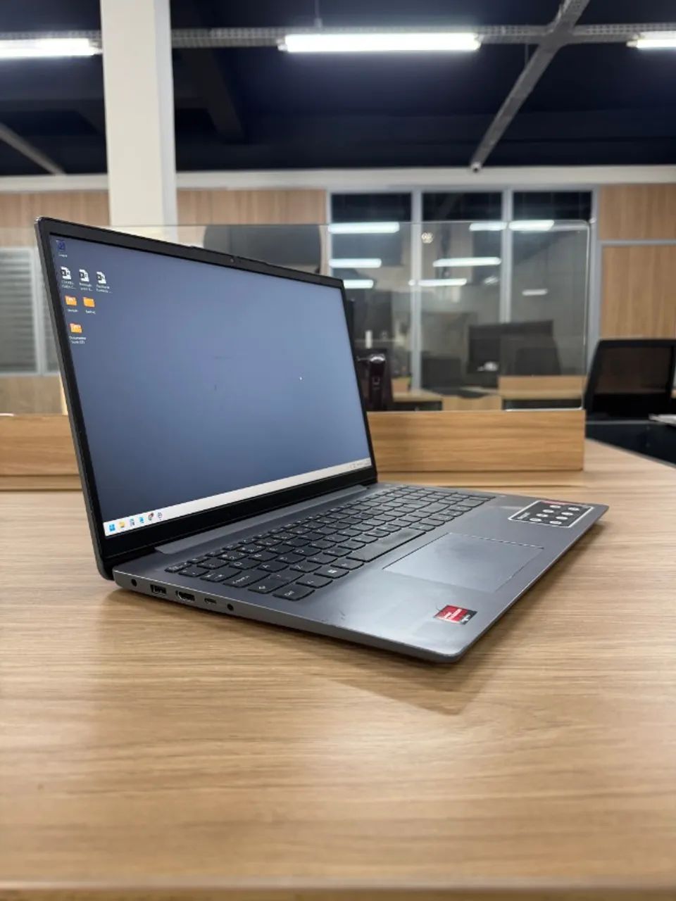 Notebook Lenovo i7 8GB + Placa de video - Foto 2
