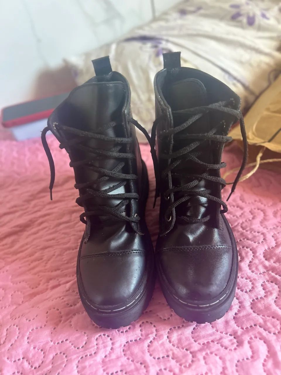 Bota nova tamanho 36  - Foto 2