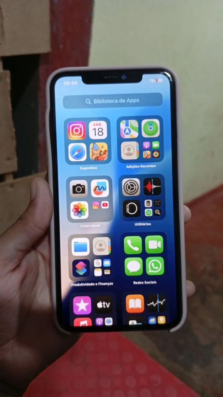 Vendo um iPhone 11 por max  - Foto 3