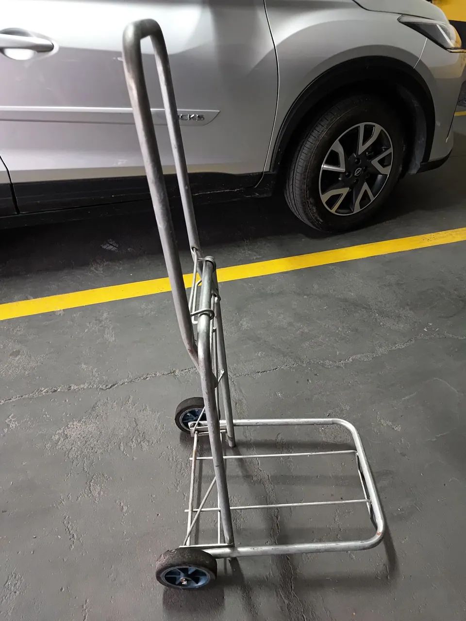 Carrinho de Carga Dobrável em Alumínio - Leve, Prático e Resistente - Foto 4