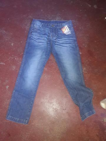 Vendo essa Calça Jeans Nova Para Meninos De 10 Anos.Contato do Whatssapp:093991317205