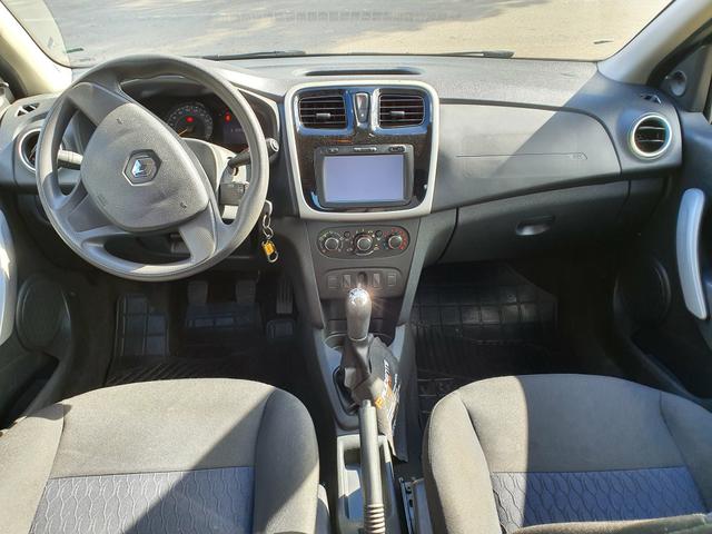 Sandero 2016 expression 1.6 - Foto 5