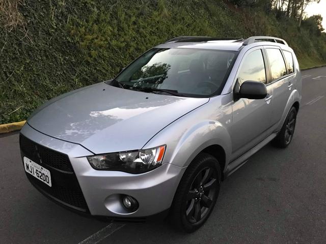 Outlander 3.0 GT V6 Impecável