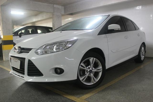 Focus sedan 2015-2015 2.0 SE Particular
