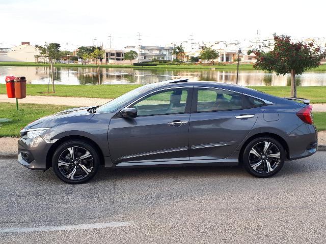 Honda Civic Touring 17/17
