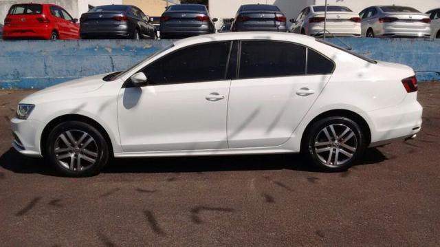 VOLKSWAGEN JETTA COMFORTLINE 2.0 TIP FLEX Branco 2015/2016 - Foto 9