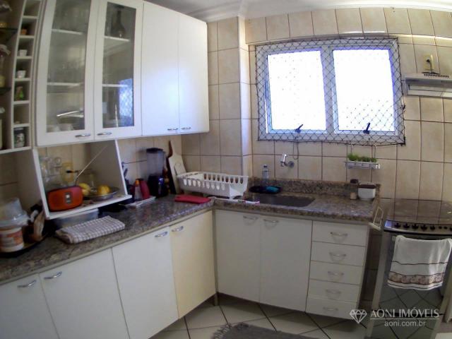 Maravilhoso 3 quartos, amplo e super bem localizado - Foto 15