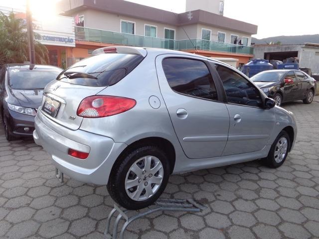 Peugeot - 207 1.4 XR Completo - 2013 - Foto 9