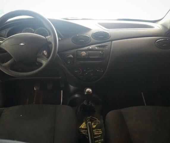 Ford Focus 1.6 - Foto 3