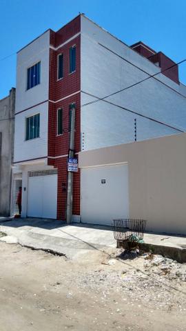 Apartamento com ótima localização na Maraponga, água e iptu incluso, 1 vaga garagem