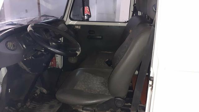 Vende ou troca Kombi - Foto 6