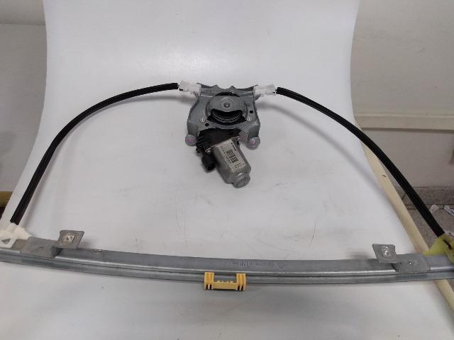 *6 Maquina Vidro Eletrico Direita C/ Motor Clio 2p - Foto 3