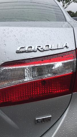 Raridade Corolla GLi 1.8 automático 2017 62.000km impecável - Foto 2