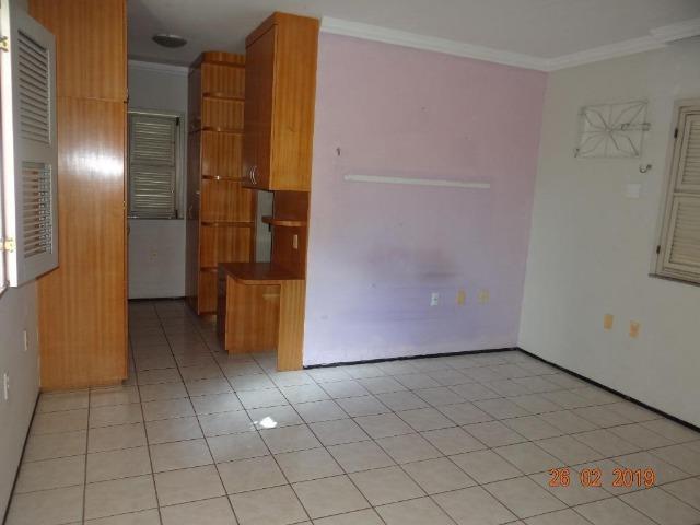 CA1841 Vendo ou Alugo, casa duplex com 5 quartos, 8 vagas de garagem, Cambeba - Foto 8
