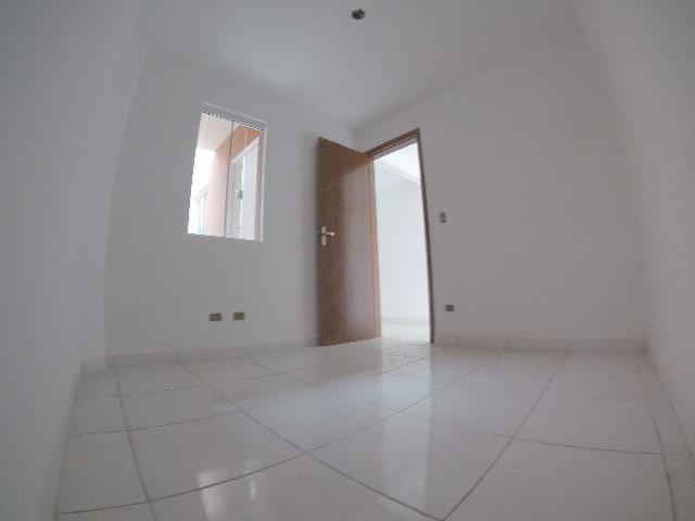 Linda casa com dois quartos e documentação inclusa, preparação para ático - Foto 15