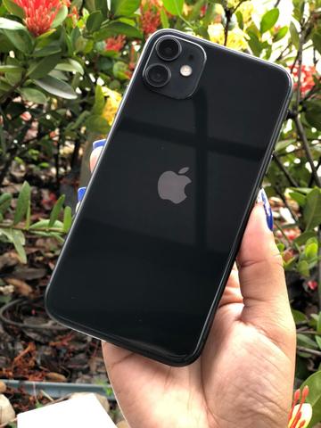 11 64 gb ( iphone lacrado 1 ano se garantia)