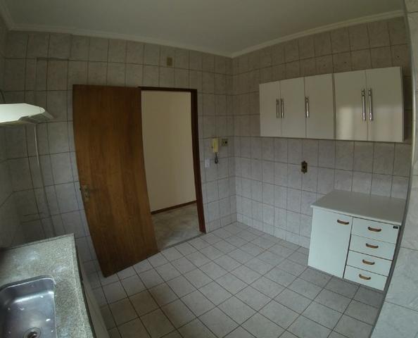 Bom Jardim/Estoril, à 70m do Plazza, 2 garagens, 3 quartos, 1 suíte, sacada, 17-3016-7510 - Foto 6