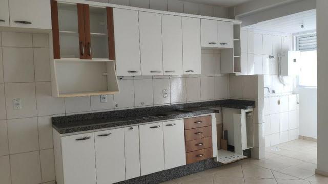 Apartamento de 1 Dormitorio com Vaga no Roçado - Foto 2