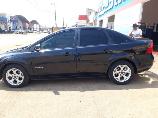 FOCUS SEDAM TITANIUM