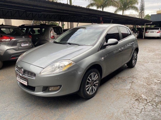 BRAVO ESSENCE 1.8 16V DUALOGIC  FLEX  2011